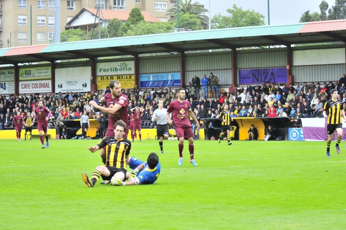 Fran Fandiño salva a Urko Macías facendo o segundo gol en Portugalete