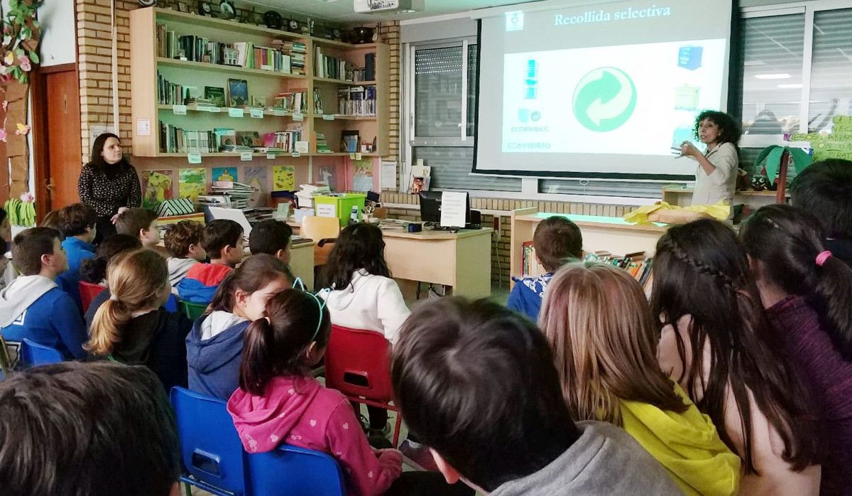 Actividad del Plan Revitaliza en el colegio Vilaverde de Mourente