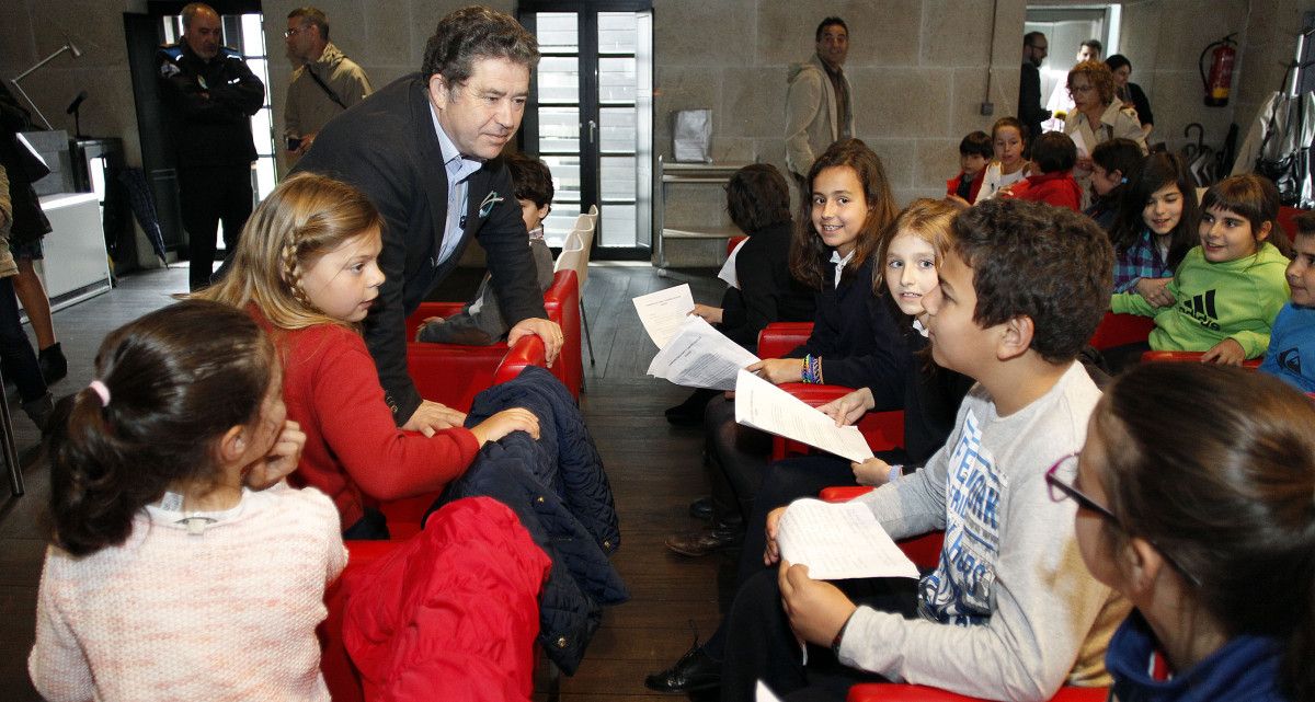 Constitución do Consello Municipal dos Nenos dos Camiños Escolares Constitución do Consello Municipal dos Nenos dos Camiños Escolares