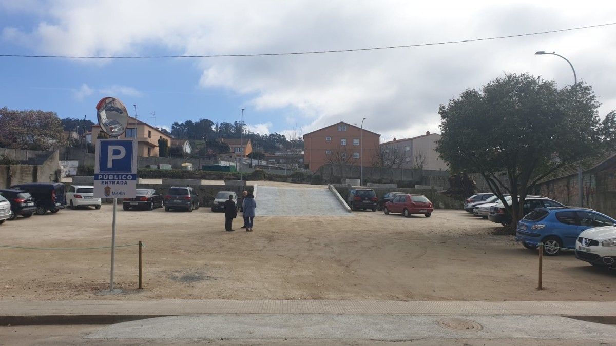 Aparcadoiro alternativo en Cantodarea