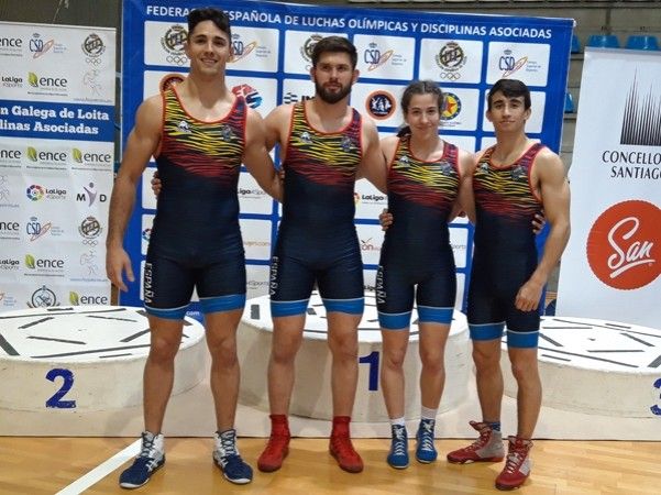 Lydia Pérez, con el equipo nacional que competirá en el Campeonato de Europa Sub-23 en Serbia