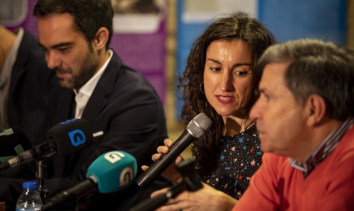 Paula Cons, directora da película 'A illa das mentiras' en torno ao afundimento do Santa Isabel
