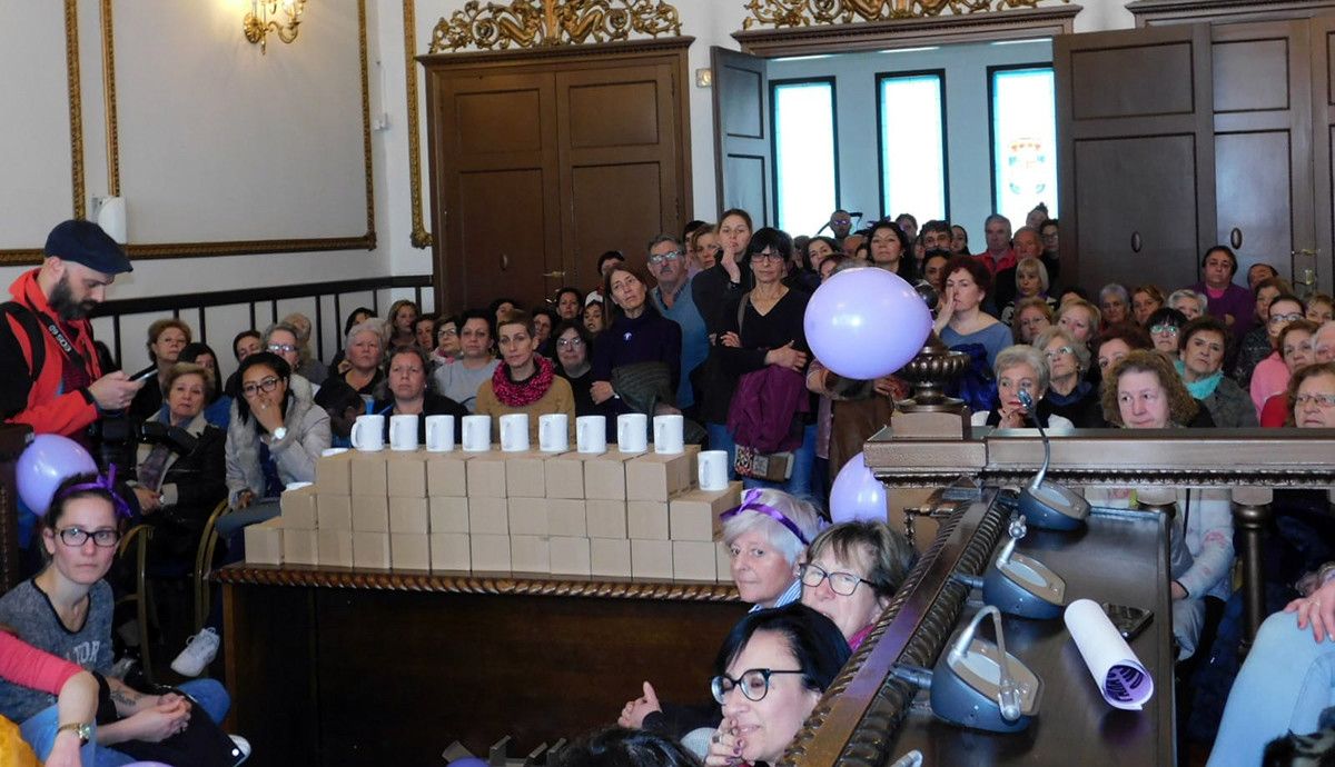 Acto institucional del 8M en Marín