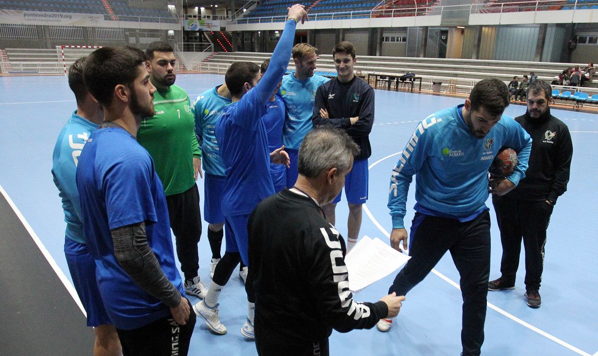 Entrenamiento del Teucro en el Municipal