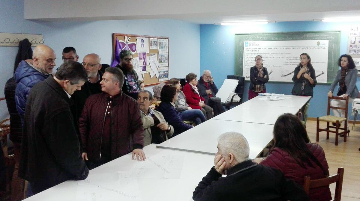 A veciñanza de Cantodarea coñece o proxecto de reforma da rúa
