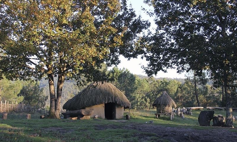 Centro Arqueolóxico da Arte Rupestre de Campo Lameiro Centro Arqueolóxico da Arte Rupestre de Campo Lameiro