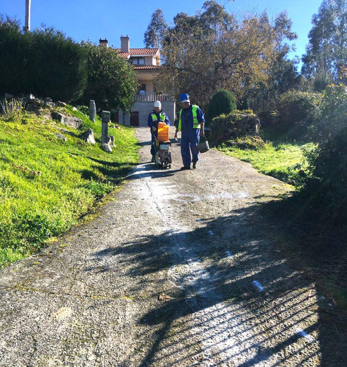 Inicio da obra da rede de saneamento en Tenorio