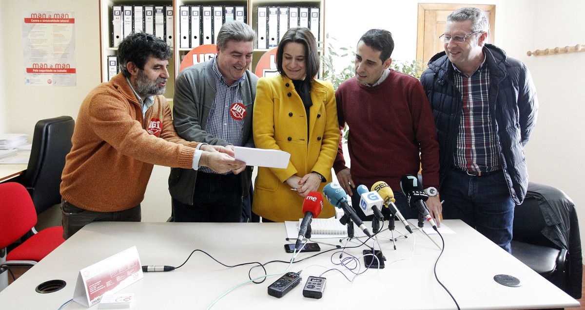 Rolda de prensa da UXT para falar do Museo de Pontevedra
