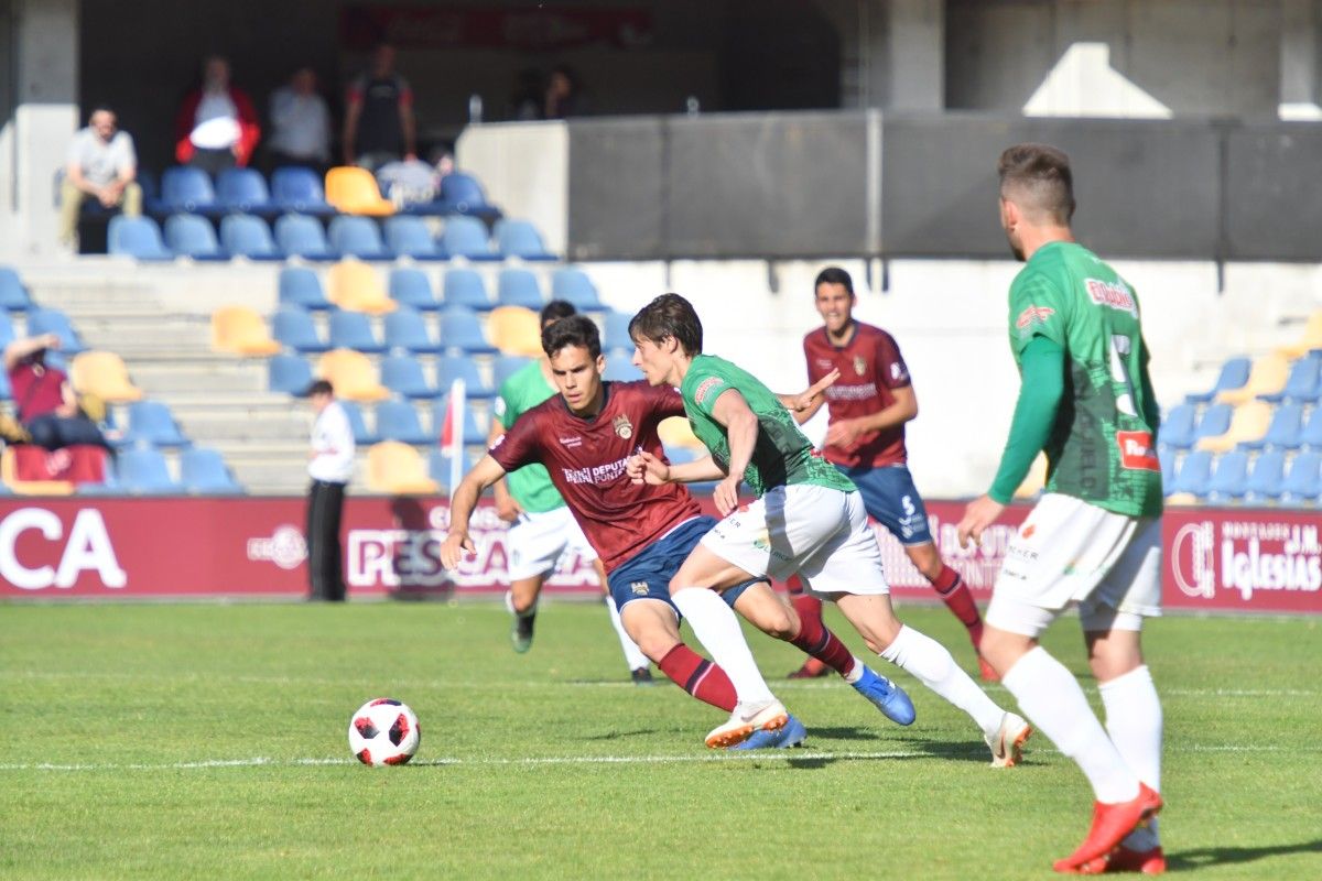 Partido entre Pontevedra y Guijuelo en Pasarón