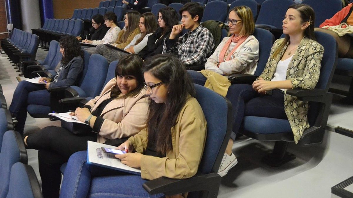 Asistentes a la jornada de prevención e sensibilización sobre violencia sexual
