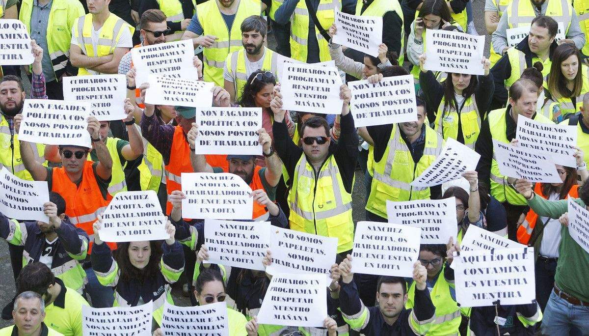 Movilización de los trabajadores de la fábrica de ENCE en Lourizán y de sus empresas auxiliares Movilización de los trabajadores de la fábrica de ENCE en Lourizán y de sus empresas auxiliares