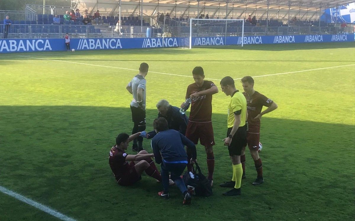 Partido entre Deportivo Fabril y Pontevedra en Abegondo