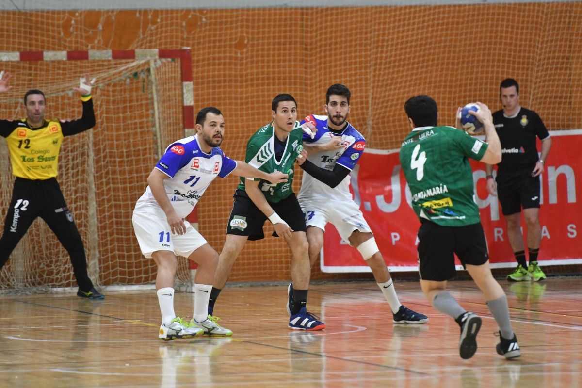 Partido entre o Cisne e Los Dólmenes no CGTD de Pontevedra