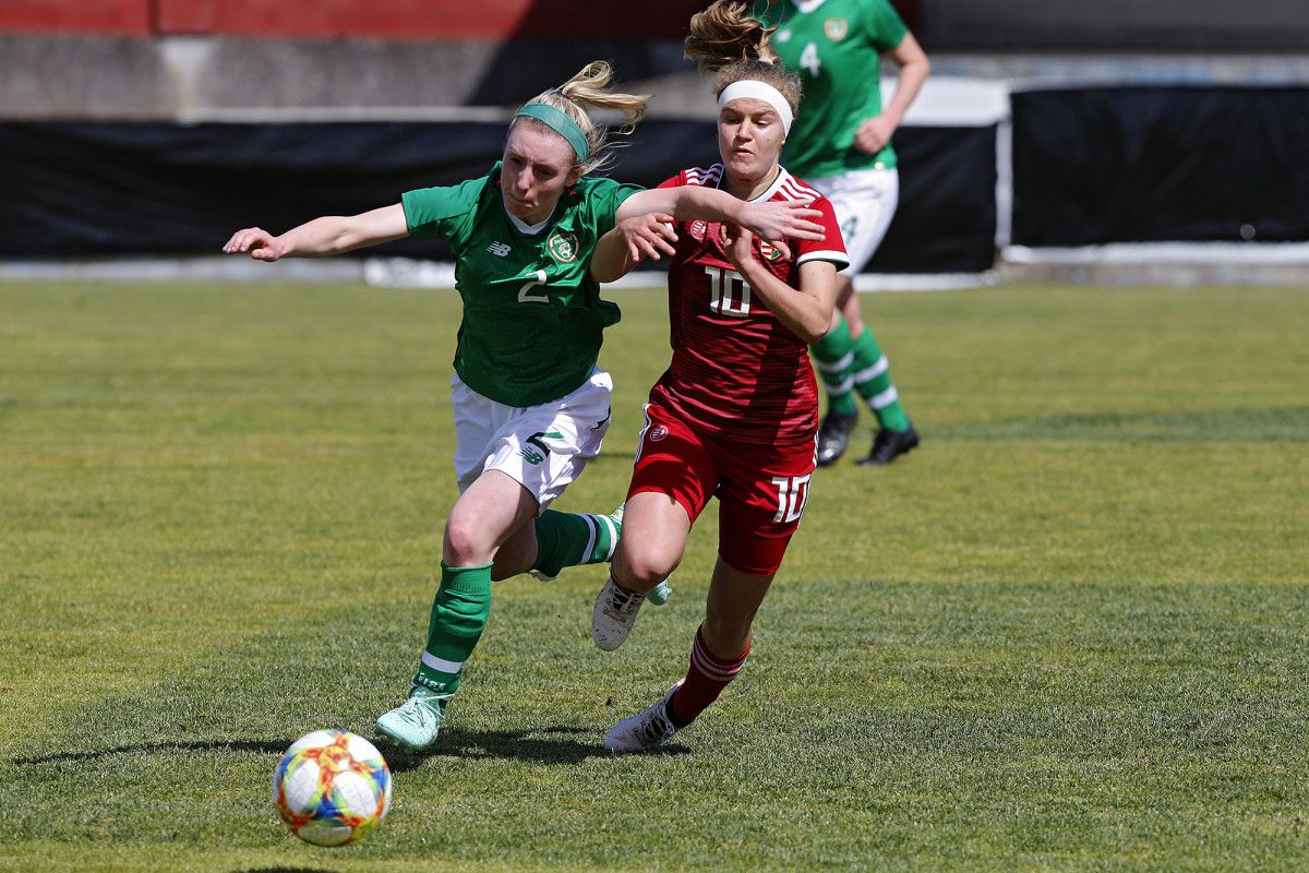 Partido da Rolda Elite entre Hungría e Irlanda no Estadio da Lomba