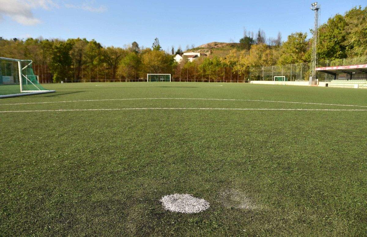 Campo de hierba sintética de Chan da Barcia