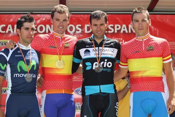 Álex Marque (centro) no podio do Campionato de España de 2012