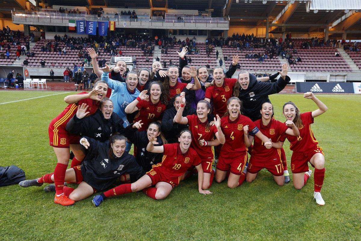 A Selección Española Sub-19 celebra a súa clasificación para o Europeo