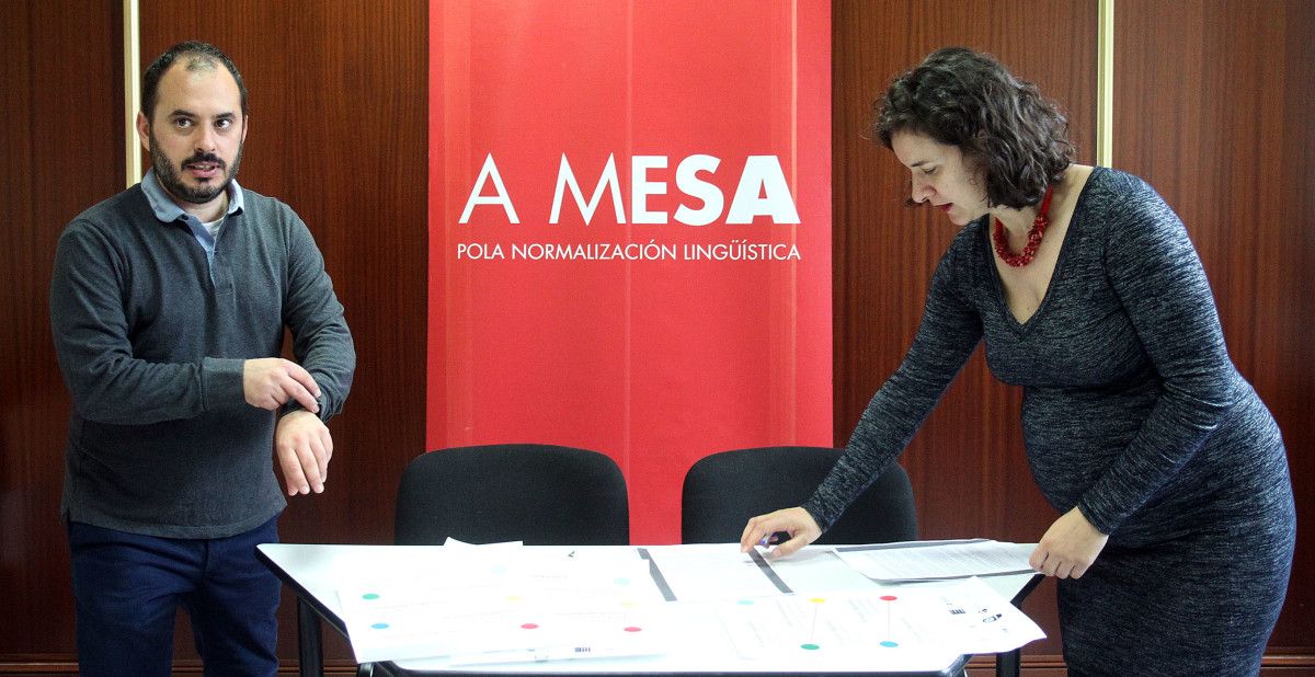 Elsa Quintas e Marcos Maceira, de A Mesa pola Normalización Lingüística 