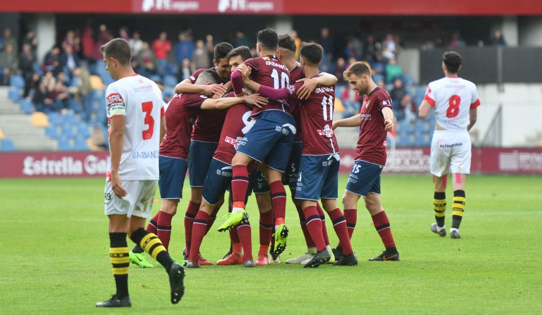 Partido entre Pontevedra e Rápido de Bouzas en Pasarón