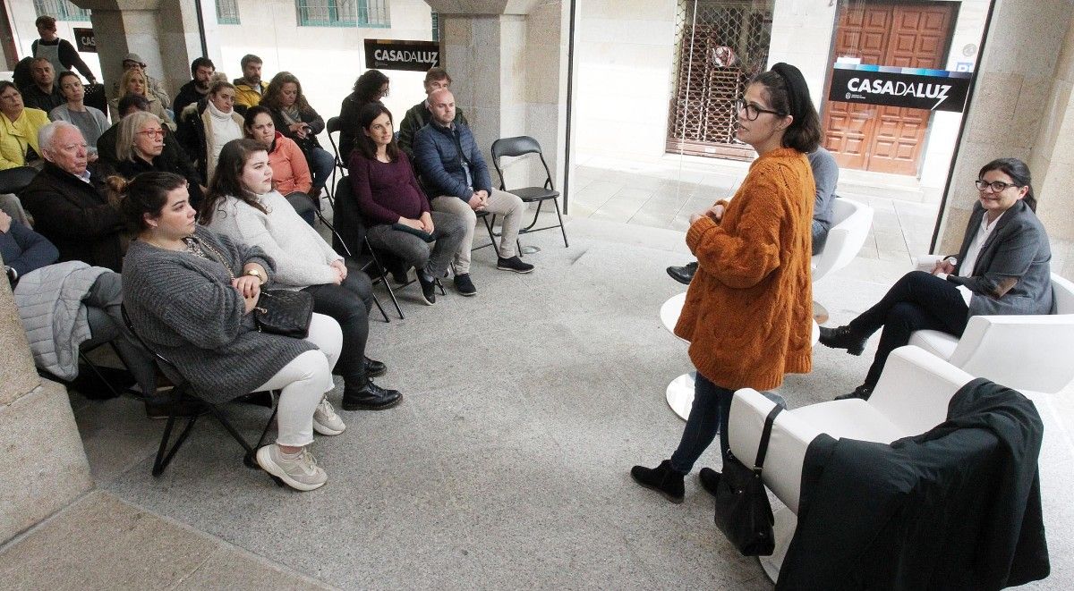 Anabel Gulías y Carme da Silva en el encuentro con pequeños empresarios en la Casa da Luz