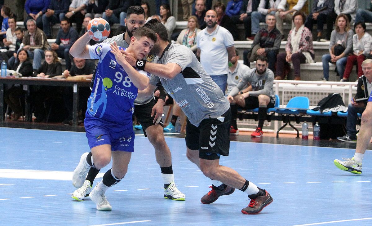 Sergio Pérez, en el partido entre el Teucro y el Ciudad Encantada en el Municipal