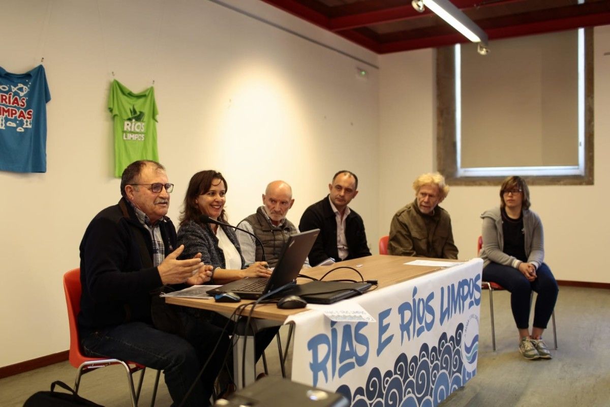 Foro da Auga organizado por Ana Miranda en Caldas