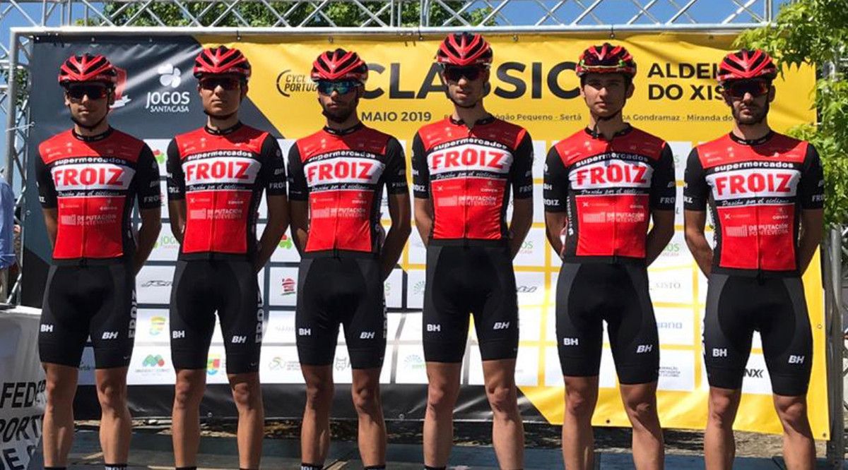 Formación do Super Froiz na última proba da Copa España