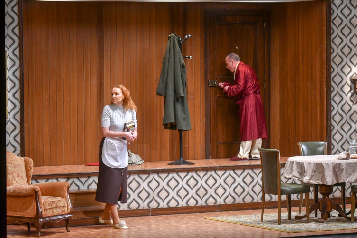 Teatro "¿Quién es el Sr. Schmitt?"