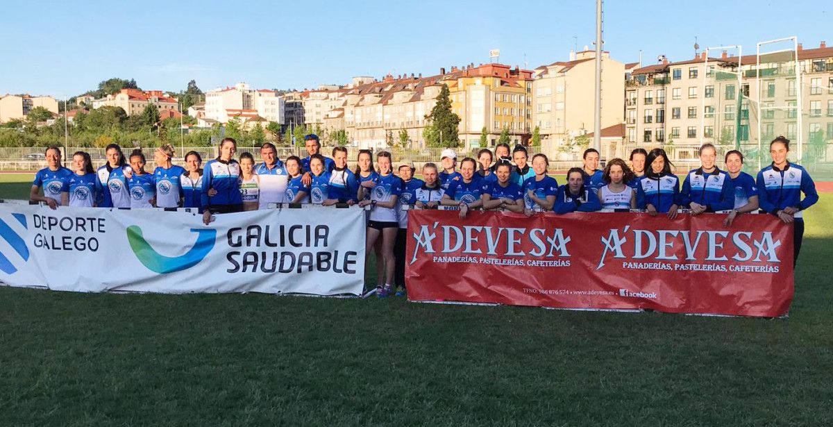 Equipo femenino de la Gimnástica en la primera jornada de Primera División en el CGTD