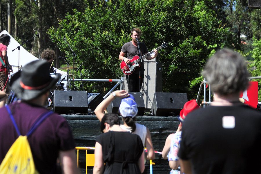 Surfing the Lérez 2014