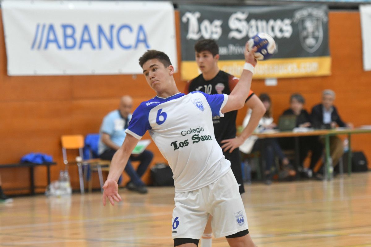 Carlos Álvarez, no partido entre Cisne e Atlético Valladolid do sector nacional cadete