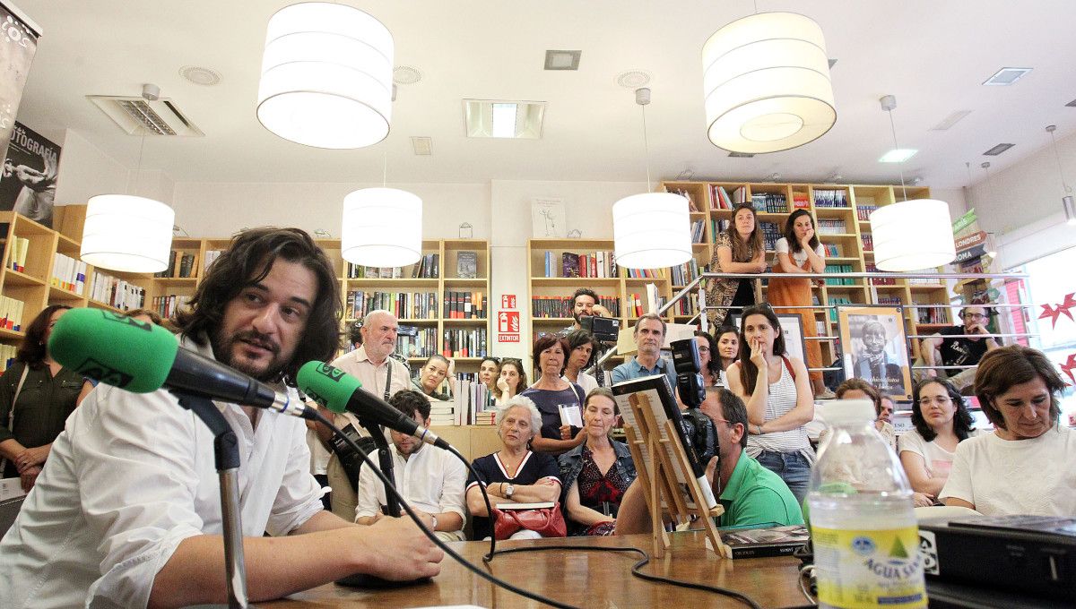 Manuel Jabois presenta en Pontevedra "Malaherba"