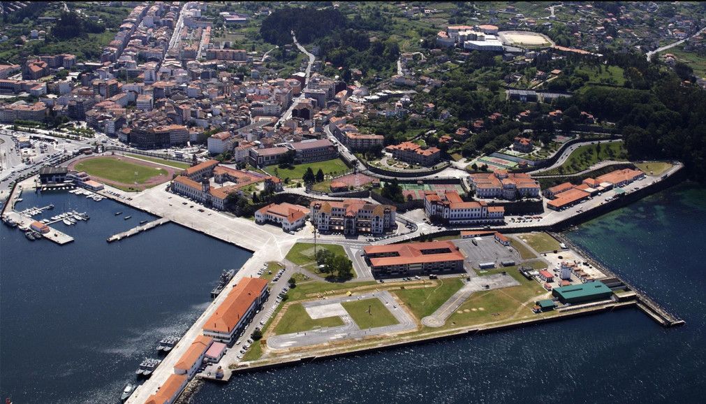 Vista aérea da Escuela Naval Militar