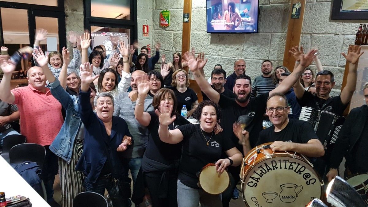 Exitosa xornada de Cantos de Taberna