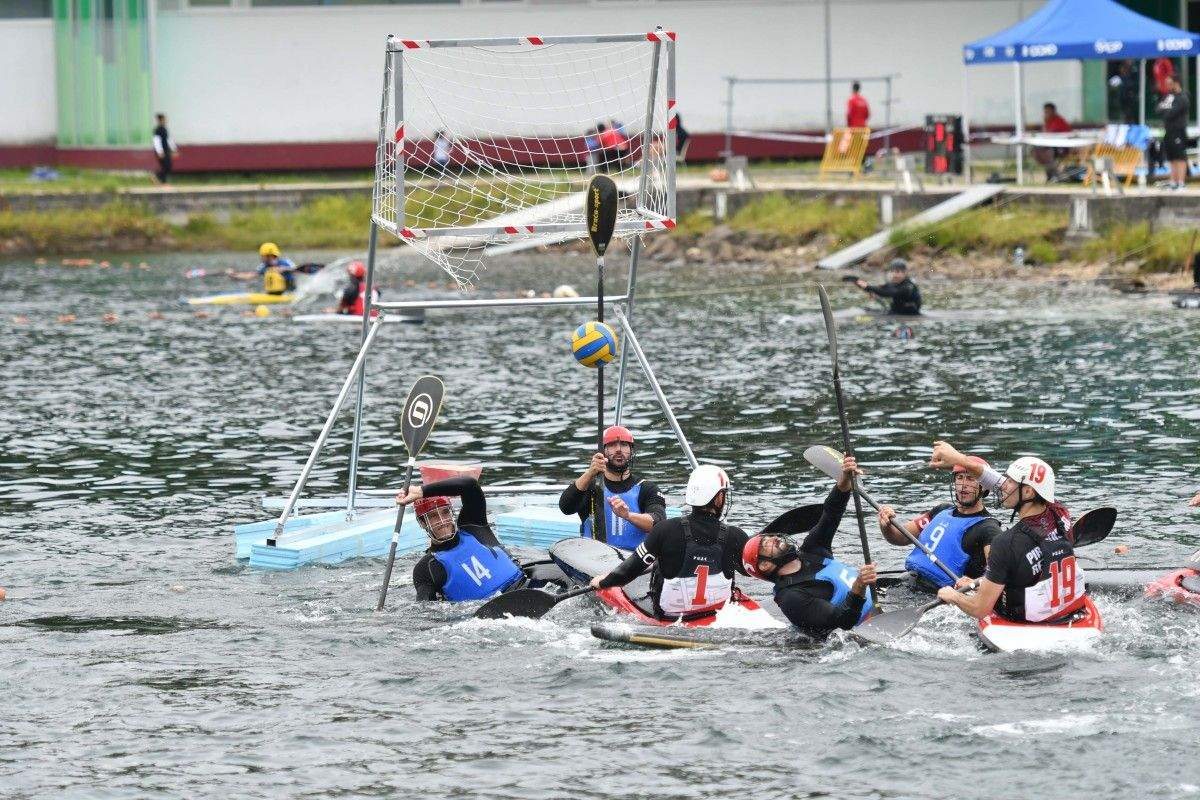 Torneo de Primeira e Terceira División de kayak polo en Verducido