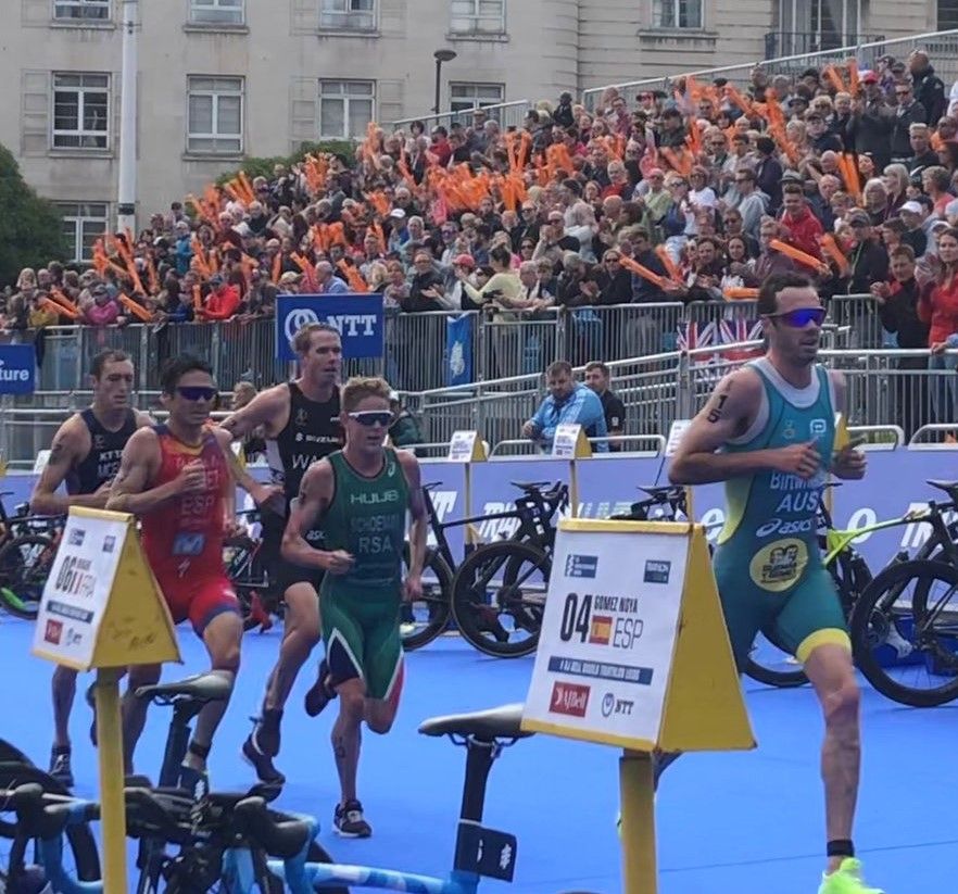 Gómez Noya na última volta da cuarta cita das Series Mundiais en Leeds