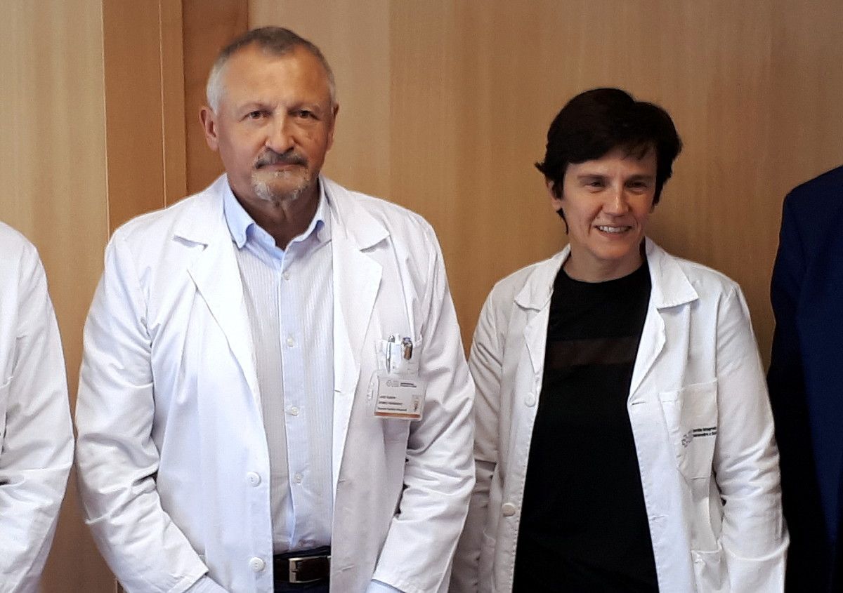 El gerente José Ramón Gómez y la directora asistencial Sonia Fernández-Arruty