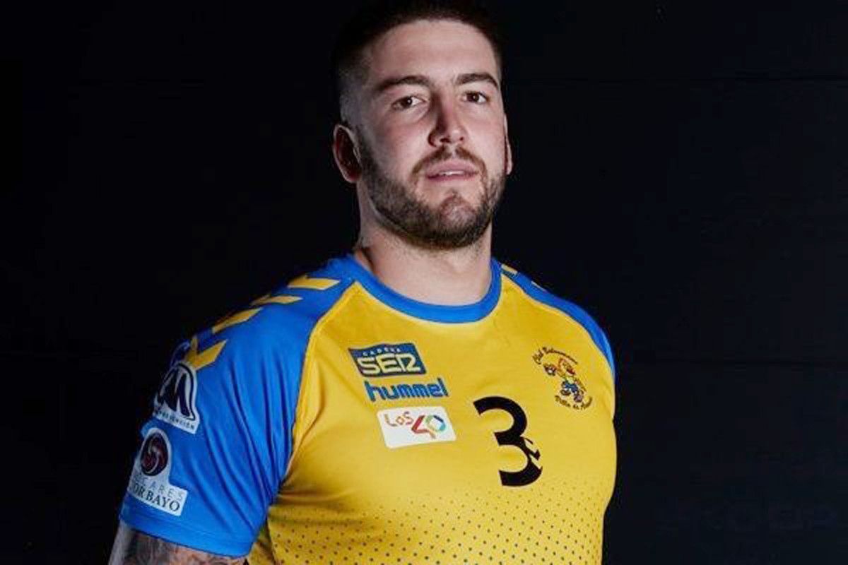 Nemanja Bojicic coa camiseta do Palma del Río