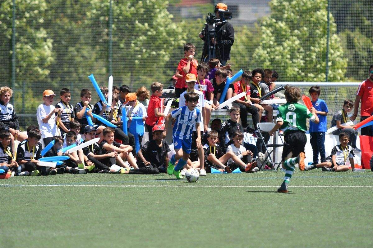 Final y entrega de Trofeos del "XXI Torneo Internacional de Fútbol-7 Benxamín Cidade de Pontevedra"