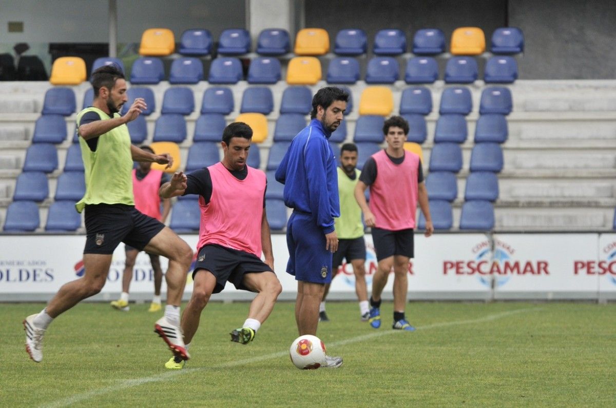 Adestramento do Pontevedra este xoves en Pasarón