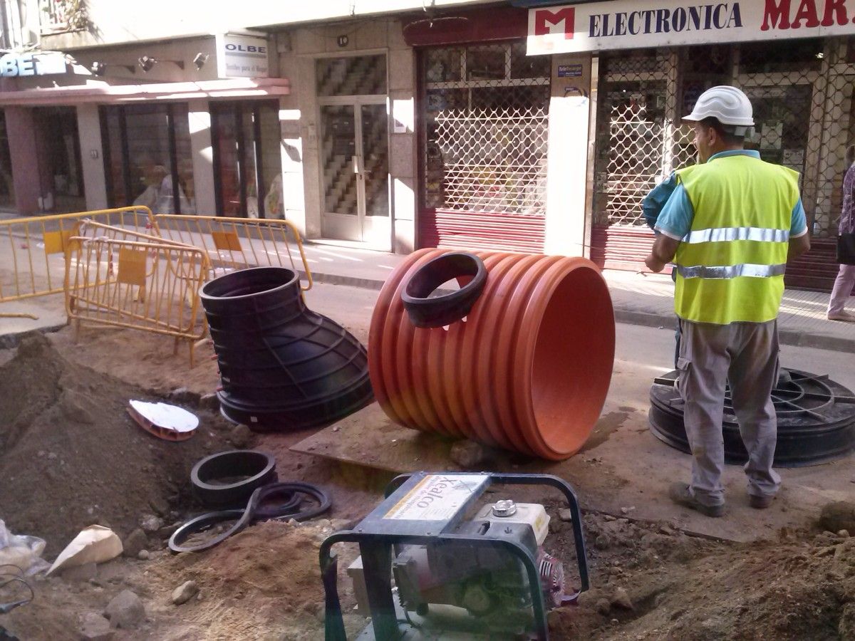 Obras da segunda fase da reforma urbana na rúa Santa Clara Obras da segunda fase da reforma urbana na rúa Santa Clara