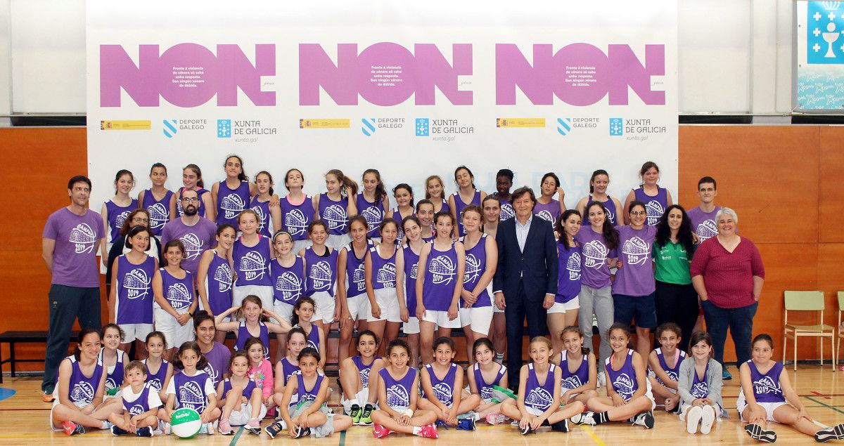 Visita de José Ramón Lete al campus del Arxil