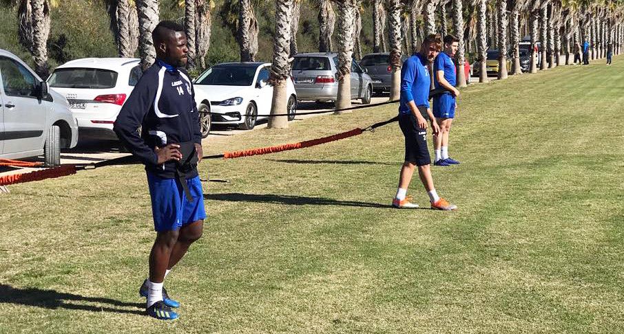 Sana N'Diaye nun adestramento coa Balompédica Linense