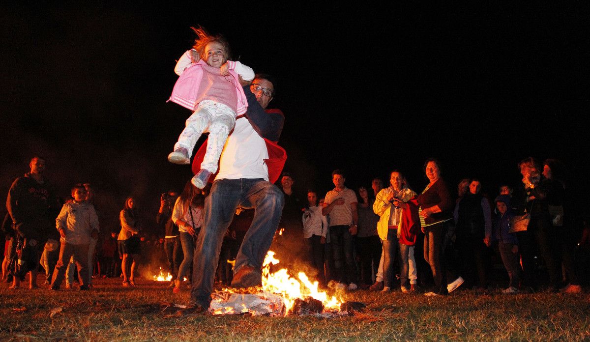 Celebración de San Juan en A Seca, Poio