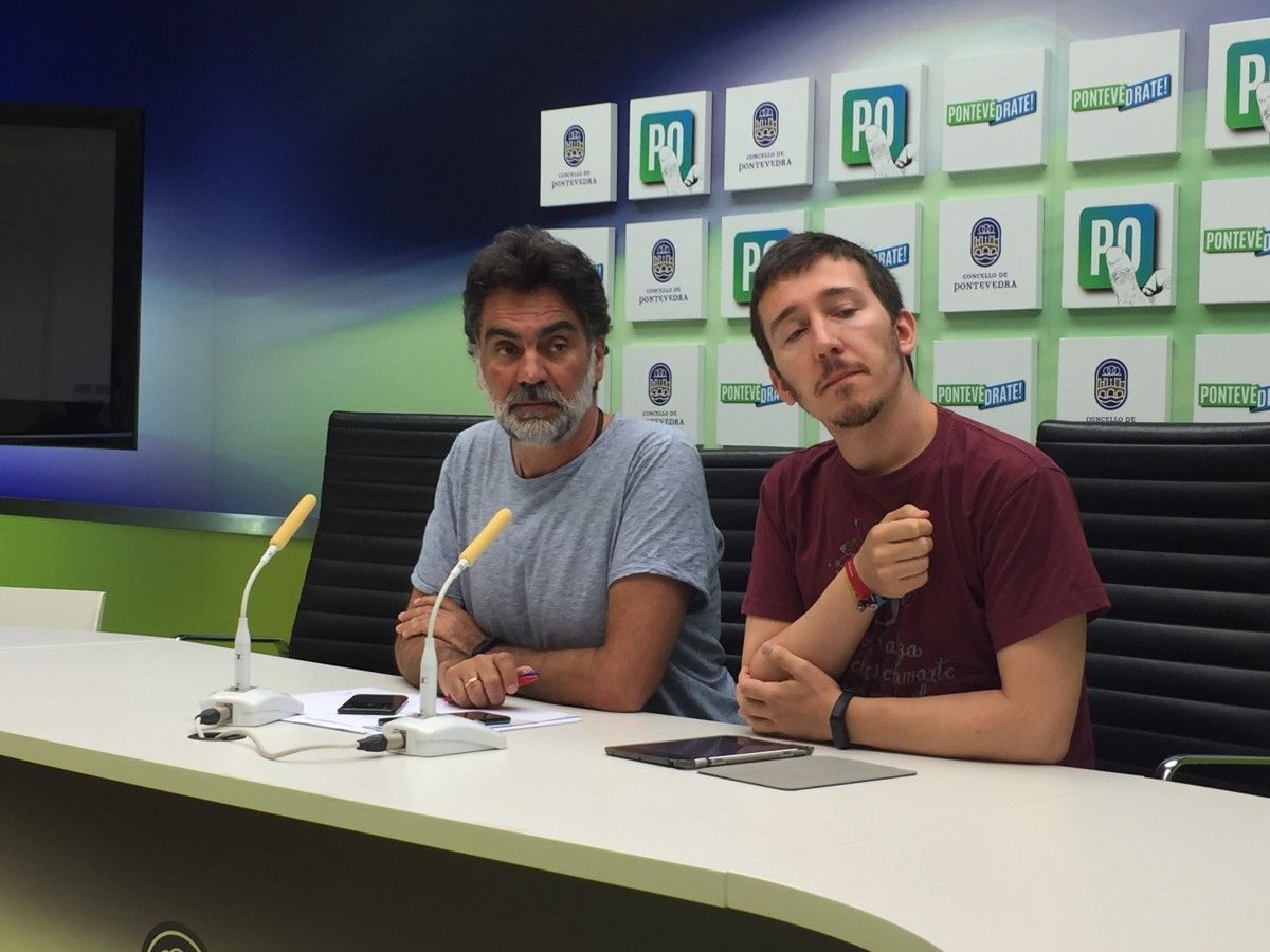 Demetrio Gómez e Alberte Oubiña comparecen tras a Xunta de Mobilidade