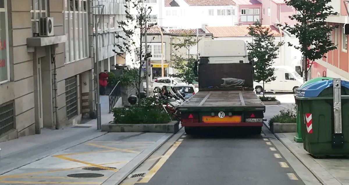 Tráiler atascado en José Millán