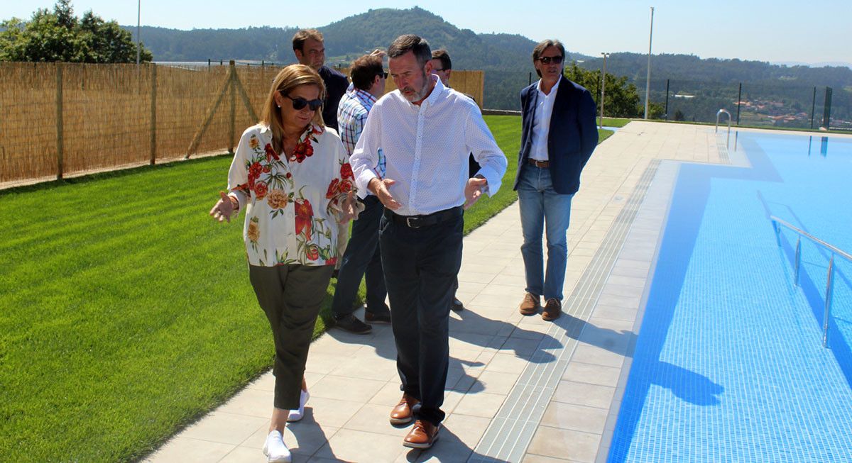 Inauguración da piscina municipal de Barro