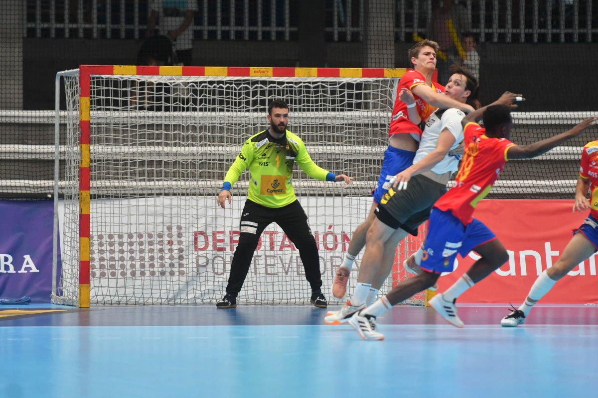 Kilian Ramírez, en el partido entre España y Alemania del Mundial Júnior de Balonmano 