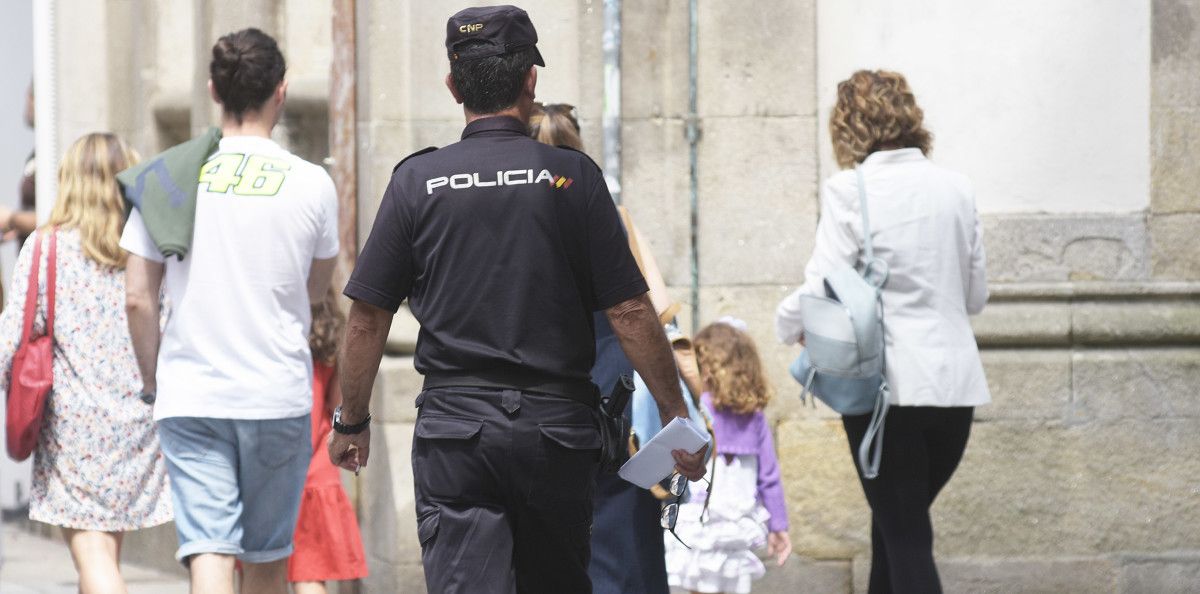 Agente de la Policía Nacional de Pontevedra