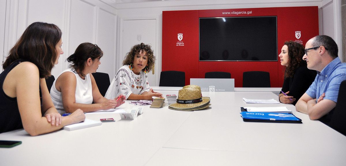 Reunión de trabajo por la campaña de igualdad en el Festival Revenidas